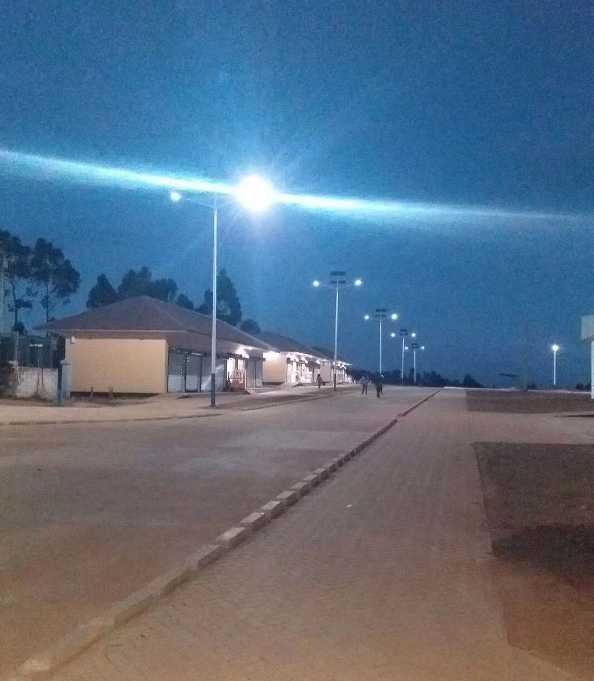 海城区非洲科特迪瓦太阳能路灯工程